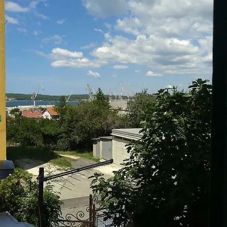 Apartment And Room Tatjana Pula